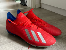 Adidas nappikset, Jalkapallo, Urheilu ja ulkoilu, Jyväskylä, Tori.fi Adidas nappikset, Jalkapallo, Urheilu ja ulkoilu, Jyväskylä, Tori.fi