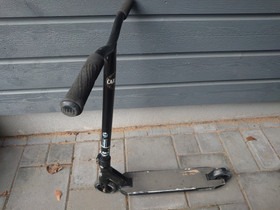 Metro -scootti, Rullaluistelu ja skeittaus, Urheilu ja ulkoilu, Oulu, Tori.fi Metro -scootti, Rullaluistelu ja skeittaus, Urheilu ja ulkoilu, Oulu, Tori.fi