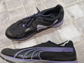 Puma sisäpelikengät, Muu urheilu ja ulkoilu, Urheilu ja ulkoilu, Ylöjärvi, Tori.fi Puma sisäpelikengät, Muu urheilu ja ulkoilu, Urheilu ja ulkoilu, Ylöjärvi, Tori.fi