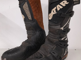Oxtar crossikengät 46, Ajoasut, kengät ja kypärät, Mototarvikkeet ja varaosat, Kokkola, Tori.fi Oxtar crossikengät 46, Ajoasut, kengät ja kypärät, Mototarvikkeet ja varaosat, Kokkola, Tori.fi