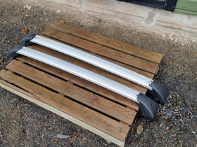 Volvo V50/S40 alkuperäiset kattotelineet, Kattotelineet ja boksit, Auton varaosat ja tarvikkeet, Kempele, Tori.fi Volvo V50/S40 alkuperäiset kattotelineet, Kattotelineet ja boksit, Auton varaosat ja tarvikkeet, Kempele, Tori.fi
