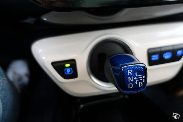 Toyota Prius Phev 20