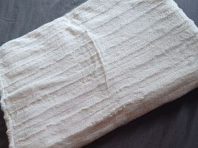 Valkoinen karvahuopa, Matot ja tekstiilit, Sisustus ja huonekalut, Turku, Tori.fi Valkoinen karvahuopa, Matot ja tekstiilit, Sisustus ja huonekalut, Turku, Tori.fi