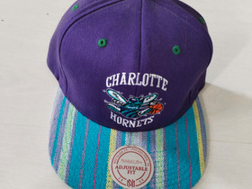 Snapback, lippis, Laukut ja hatut, Asusteet ja kellot, Turku, Tori.fi Snapback, lippis, Laukut ja hatut, Asusteet ja kellot, Turku, Tori.fi