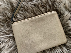 Kultainen clutch, Laukut ja hatut, Asusteet ja kellot, Salo, Tori.fi Kultainen clutch, Laukut ja hatut, Asusteet ja kellot, Salo, Tori.fi
