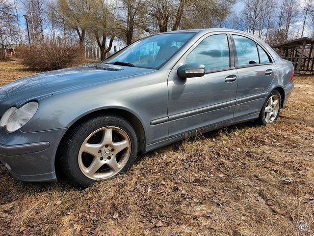 Mercedes-Benz C 180, kuva 1