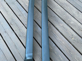 Tesla Y mallin kattotelineet, Kattotelineet ja boksit, Auton varaosat ja tarvikkeet, Nurmijärvi, Tori.fi Tesla Y mallin kattotelineet, Kattotelineet ja boksit, Auton varaosat ja tarvikkeet, Nurmijärvi, Tori.fi