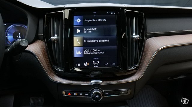 Volvo XC60 7