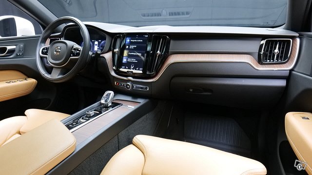 Volvo XC60 15