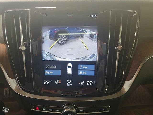 VOLVO V60 21