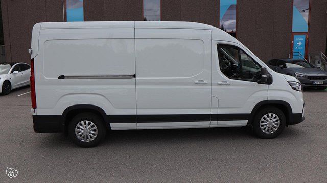 Maxus E-Deliver 9 3