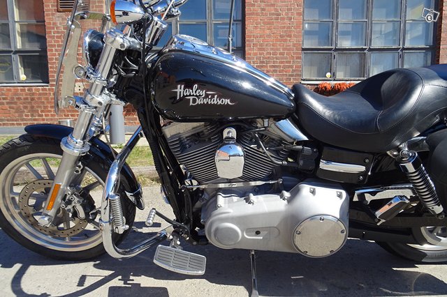 Harley-Davidson FXDC 1584 -09 4