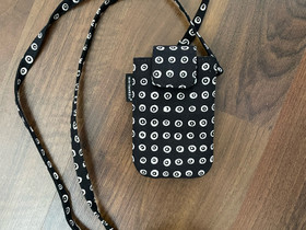 Marimekko pieni kännykkälaukku, Laukut ja hatut, Asusteet ja kellot, Laihia, Tori.fi Marimekko pieni kännykkälaukku, Laukut ja hatut, Asusteet ja kellot, Laihia, Tori.fi