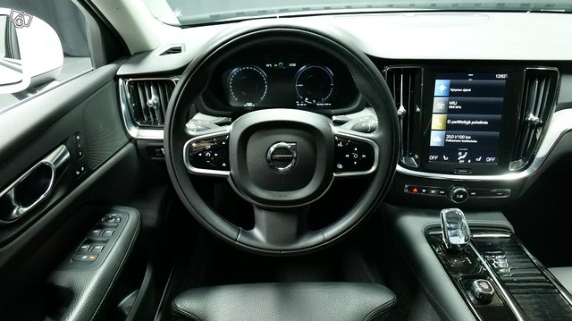 Volvo V60 12