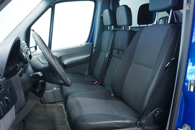 Mercedes-Benz Sprinter 9