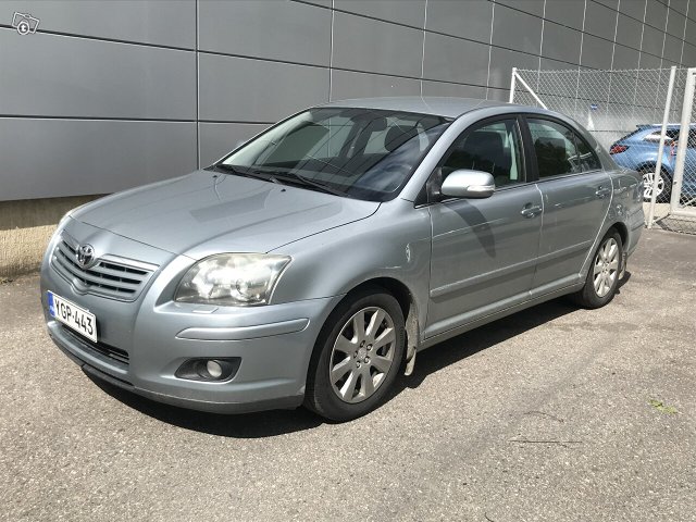 Toyota AVENSIS