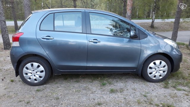Toyota Yaris, kuva 1