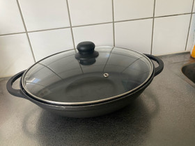 Iso wok-paistinpannu., Ruokailuastiat ja aterimet, Keittiötarvikkeet ja astiat, Vaasa, Tori.fi