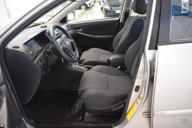 Toyota Corolla 9