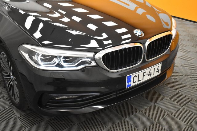 BMW 530 9
