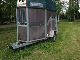 2 hevosenkuljetusperävaunu, Trailerit ja kuljetus, Hevoset ja hevosurheilu, Ilomantsi, Tori.fi 2 hevosenkuljetusperävaunu, Trailerit ja kuljetus, Hevoset ja hevosurheilu, Ilomantsi, Tori.fi