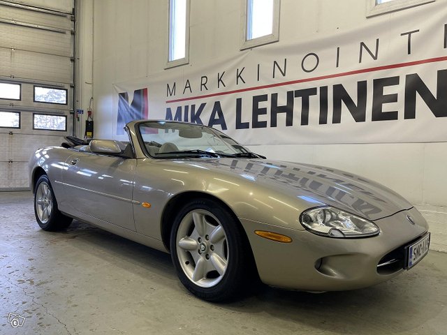 Jaguar XK8 5