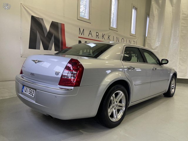 Chrysler 300C 6