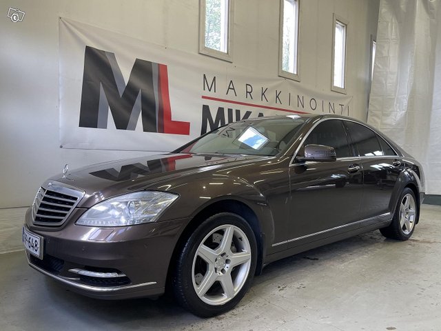 Mercedes-Benz S