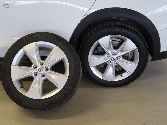 VOLVO V60 Cross Country 20