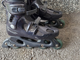 Crazy Cree CC700, Rullaluistelu ja skeittaus, Urheilu ja ulkoilu, Kokkola, Tori.fi Crazy Cree CC700, Rullaluistelu ja skeittaus, Urheilu ja ulkoilu, Kokkola, Tori.fi