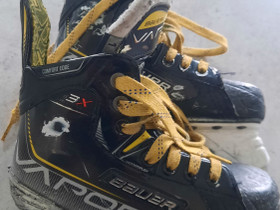 Bauer vapor 3x luistimet, Jääkiekko ja luistelu, Urheilu ja ulkoilu, Raisio, Tori.fi Bauer vapor 3x luistimet, Jääkiekko ja luistelu, Urheilu ja ulkoilu, Raisio, Tori.fi