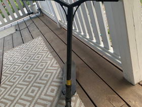 Scootti, Rullaluistelu ja skeittaus, Urheilu ja ulkoilu, Savonlinna, Tori.fi Scootti, Rullaluistelu ja skeittaus, Urheilu ja ulkoilu, Savonlinna, Tori.fi