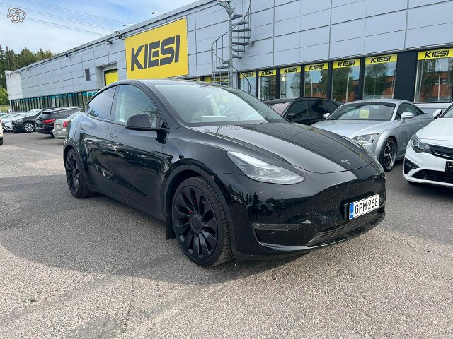 Tesla Model Y, kuva 1