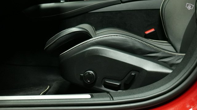 Volvo V60 10