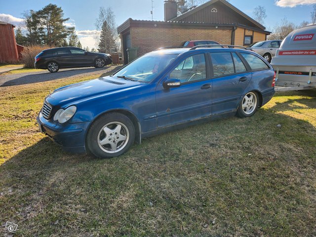 Mercedes-Benz C 200, kuva 1
