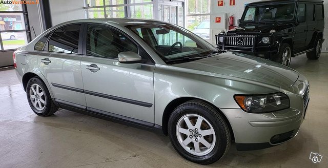 Volvo S40