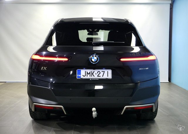 BMW IX 7