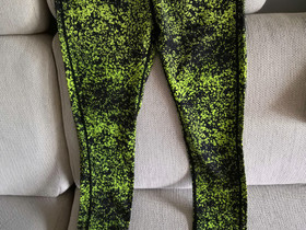 Jumppa/kuntoilu asut., Kuntoilu ja fitness, Urheilu ja ulkoilu, Seinäjoki, Tori.fi Jumppa/kuntoilu asut., Kuntoilu ja fitness, Urheilu ja ulkoilu, Seinäjoki, Tori.fi