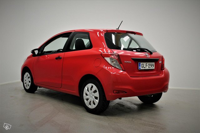 Toyota Yaris 2