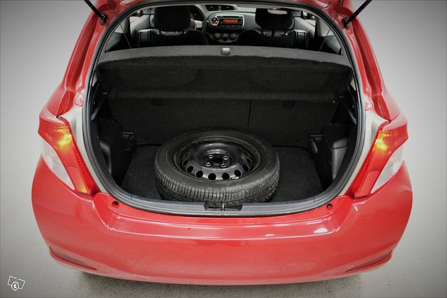 Toyota Yaris 14