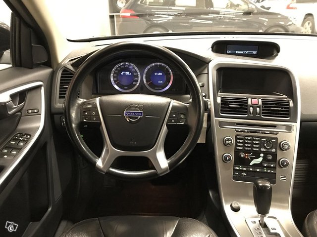 Volvo XC60 9