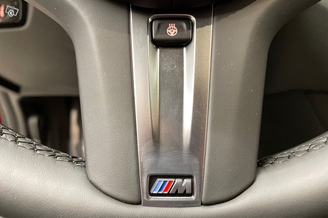 BMW 330 19