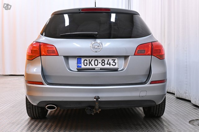 Opel Astra 6
