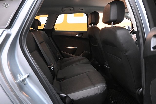 Opel Astra 12