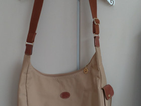 Longchamp Le Pliage Hobo, Laukut ja hatut, Asusteet ja kellot, Lappeenranta, Tori.fi Longchamp Le Pliage Hobo, Laukut ja hatut, Asusteet ja kellot, Lappeenranta, Tori.fi