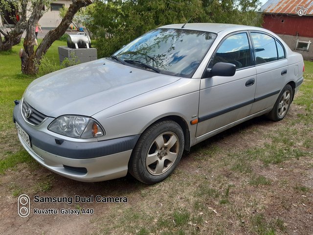 Toyota Avensis, kuva 1
