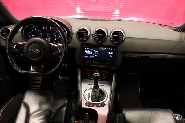 Audi TTS 12