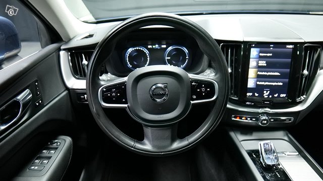 Volvo XC60 11