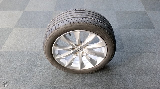 Volvo V90 15