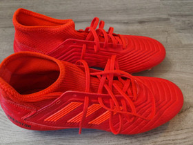 Adidas Predator nappikset koko 43 1/3, Jalkapallo, Urheilu ja ulkoilu, Orimattila, Tori.fi Adidas Predator nappikset koko 43 1/3, Jalkapallo, Urheilu ja ulkoilu, Orimattila, Tori.fi